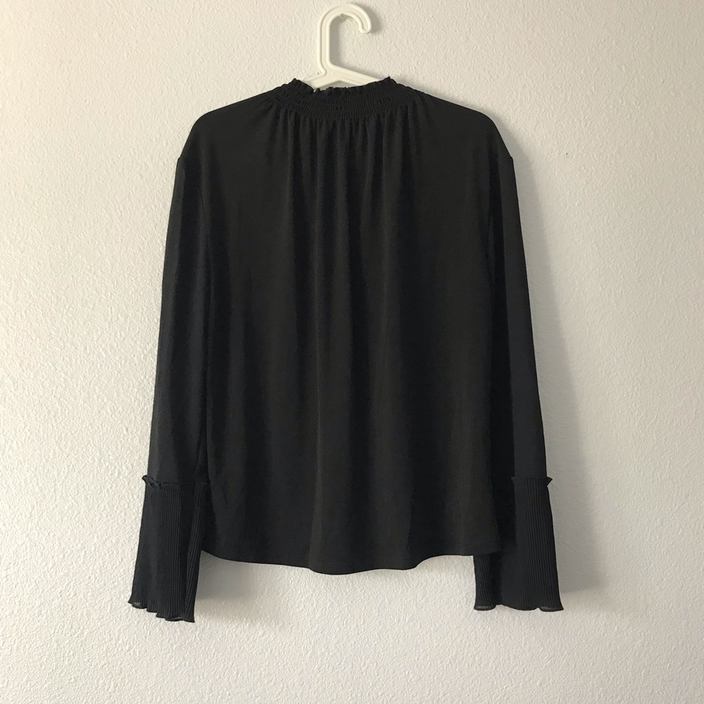 Adiva Small Black High Neck Pleated Blouse - Picture 2 of 8
